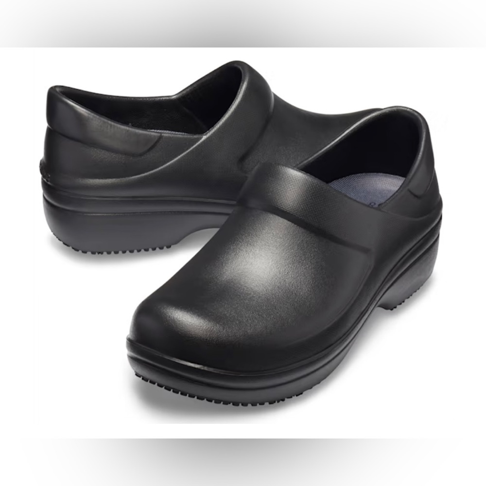 MSRP $60 Crocs Neria Pro II Clog, Women's Size 8, Black